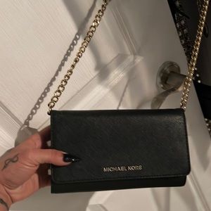 3 cross body Michael kors bags I just don’t use them